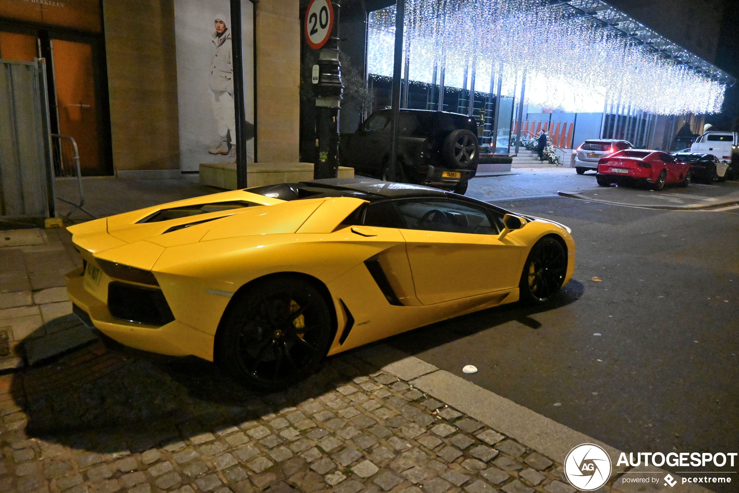 Lamborghini Aventador LP700-4 Roadster