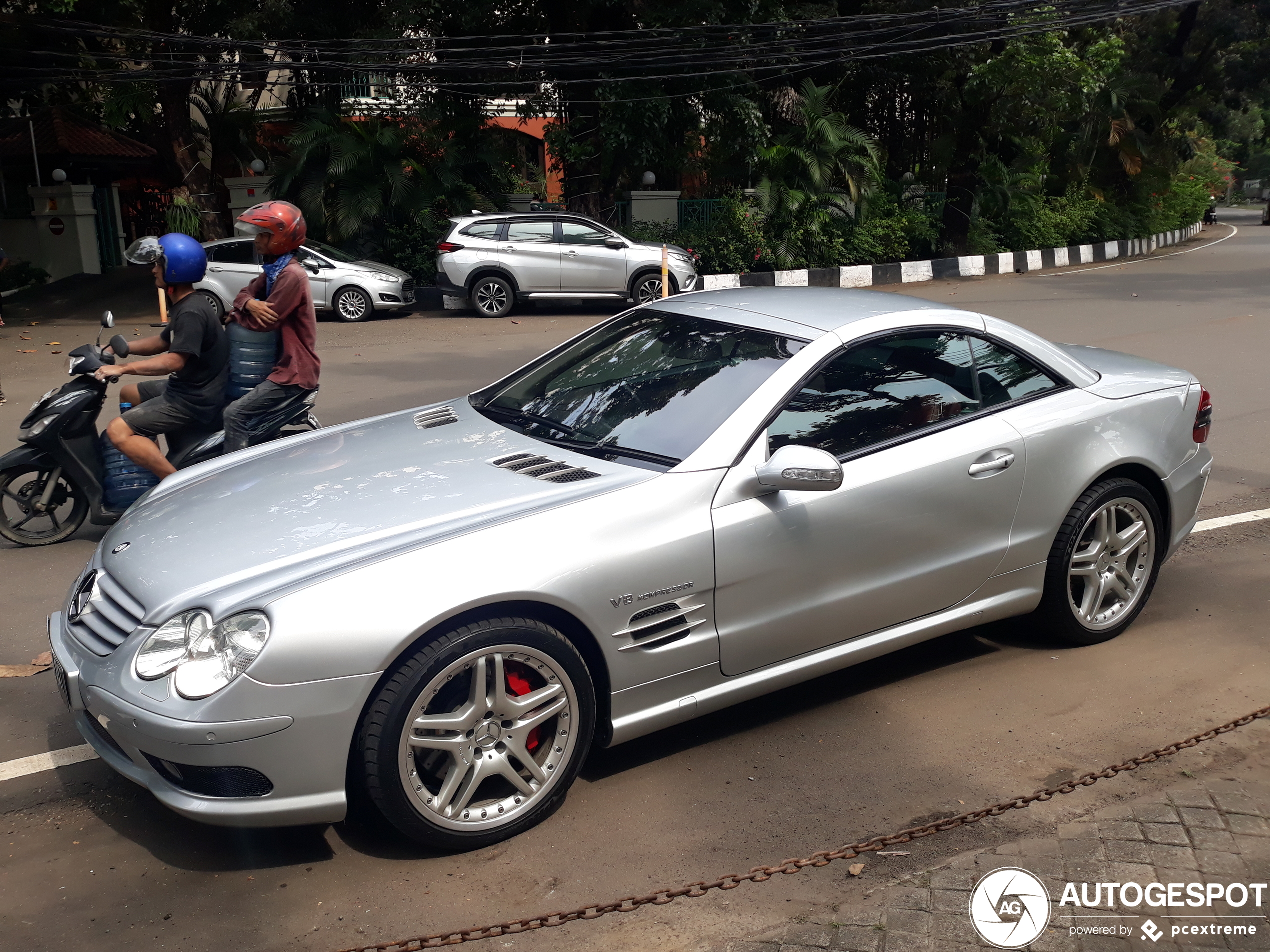 Mercedes-Benz SL 55 AMG R230