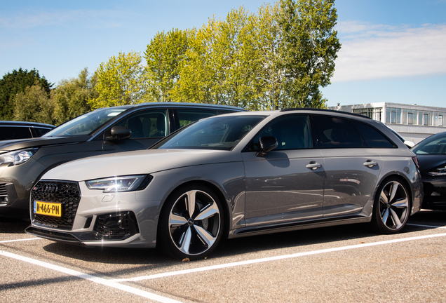 Audi RS4 Avant B9