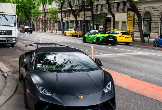 Lamborghini Huracán LP640-4 Performante Spyder