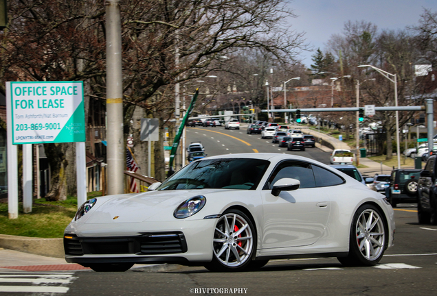 Porsche 992 Carrera 4S