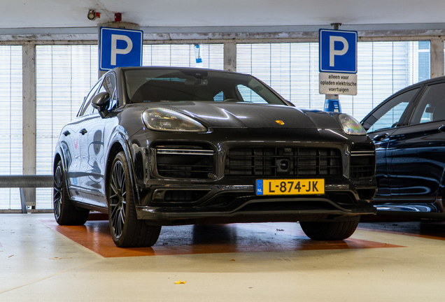 Porsche Cayenne Coupé Turbo S E-Hybrid