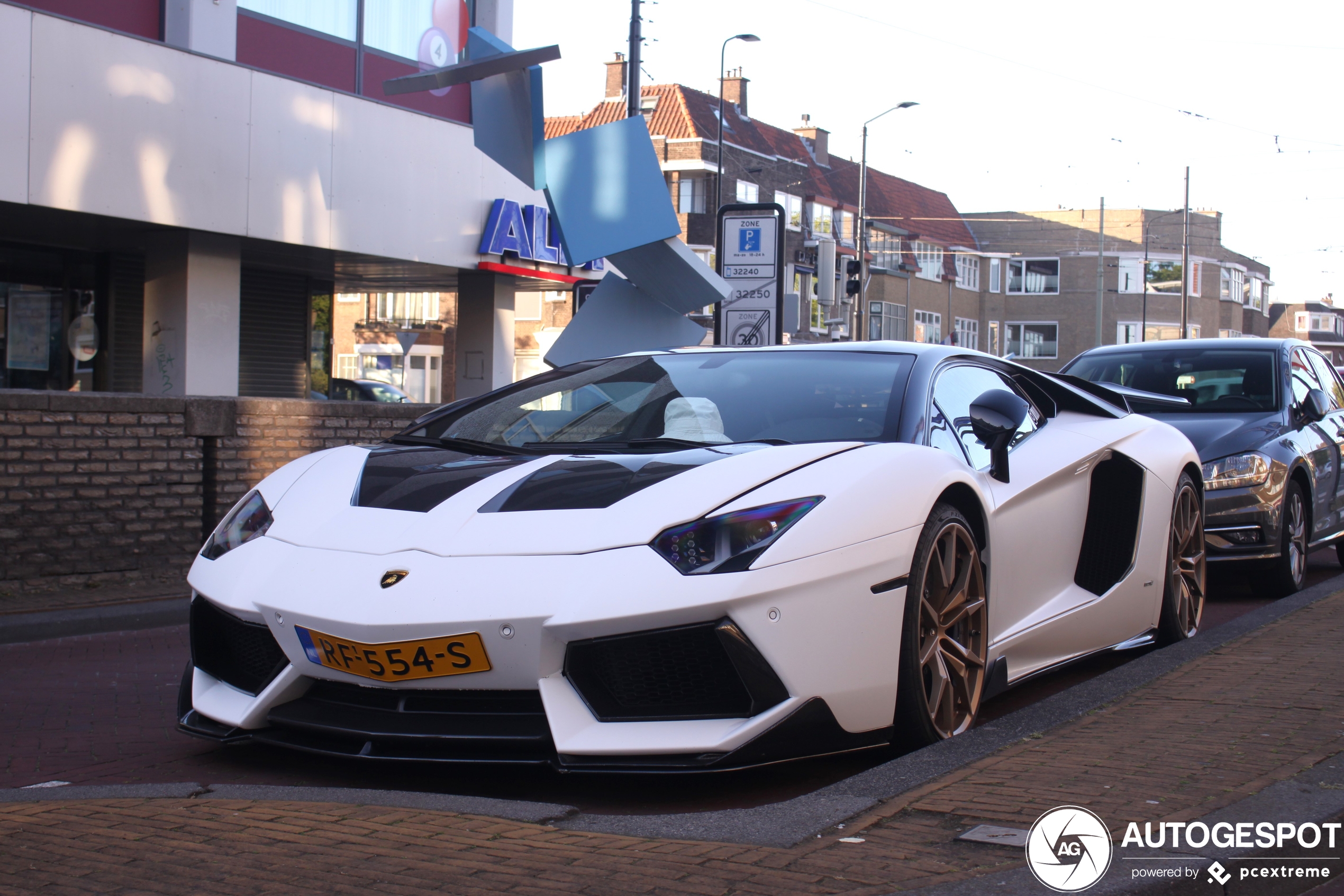 Lamborghini Aventador LP700-4 Vorsteiner V