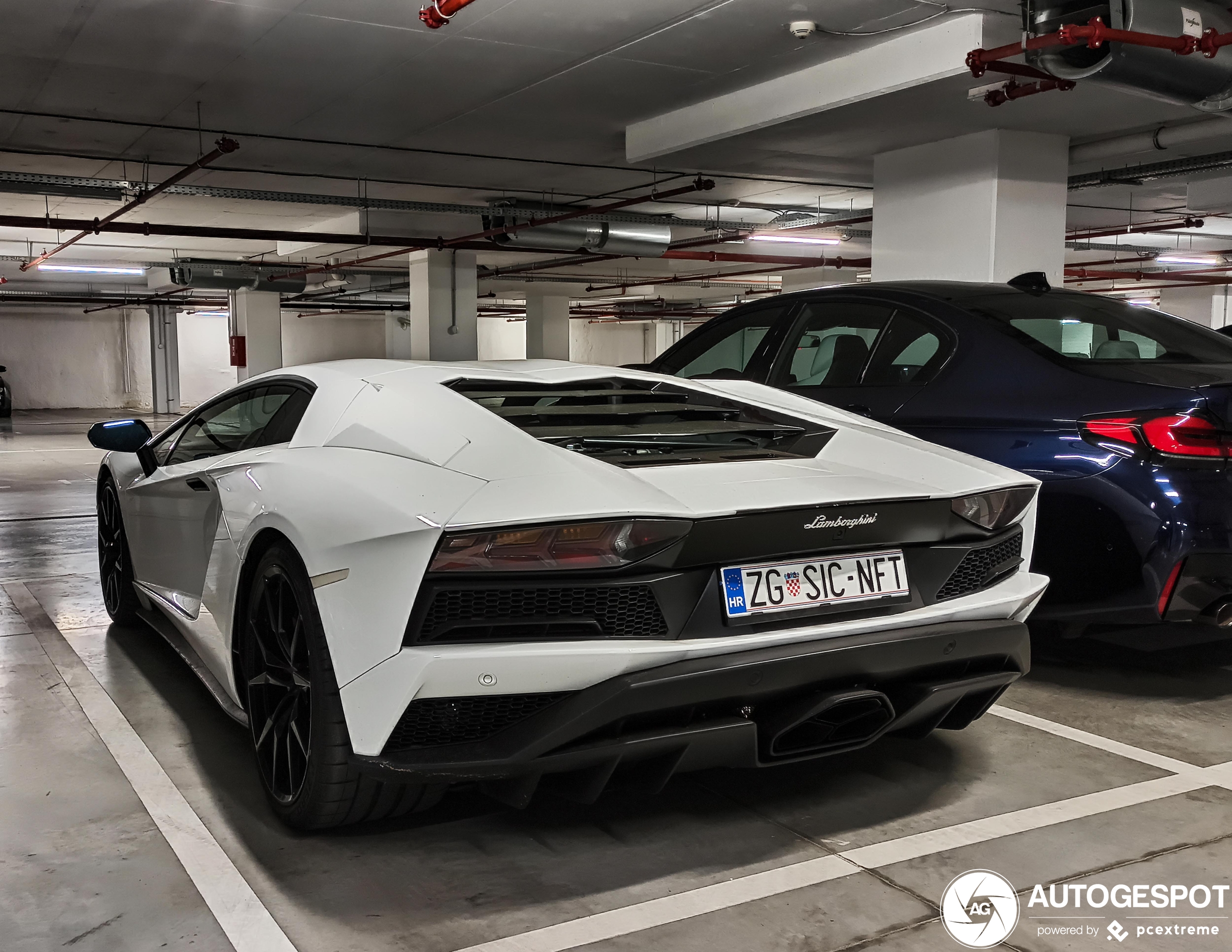 Lamborghini Aventador S LP740-4