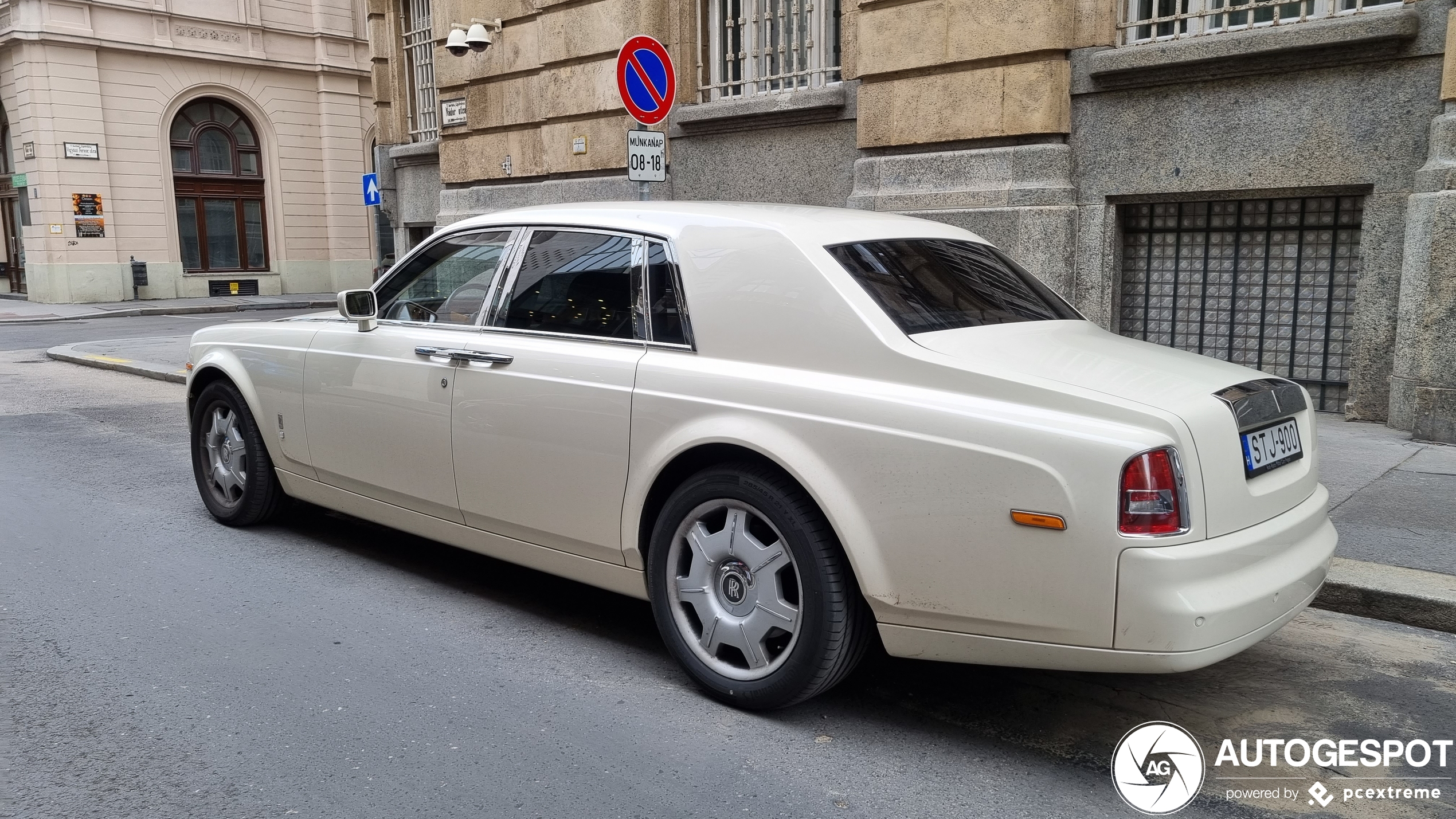 Rolls-Royce Phantom