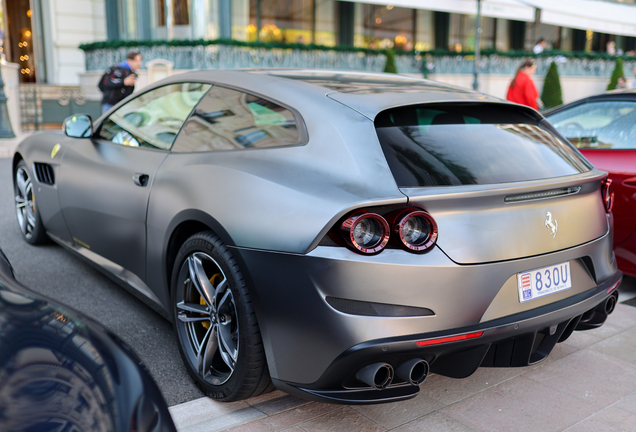 Ferrari GTC4Lusso