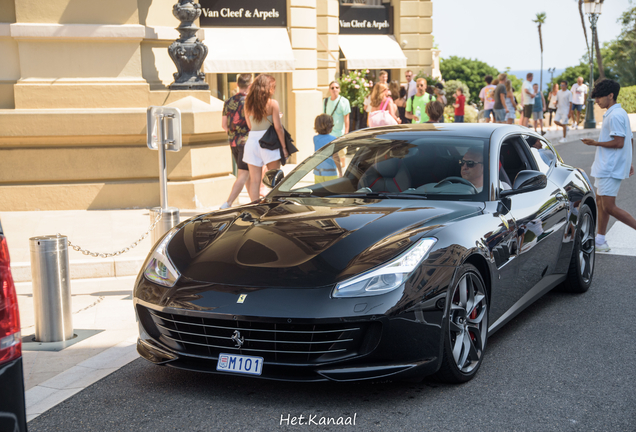 Ferrari GTC4Lusso T