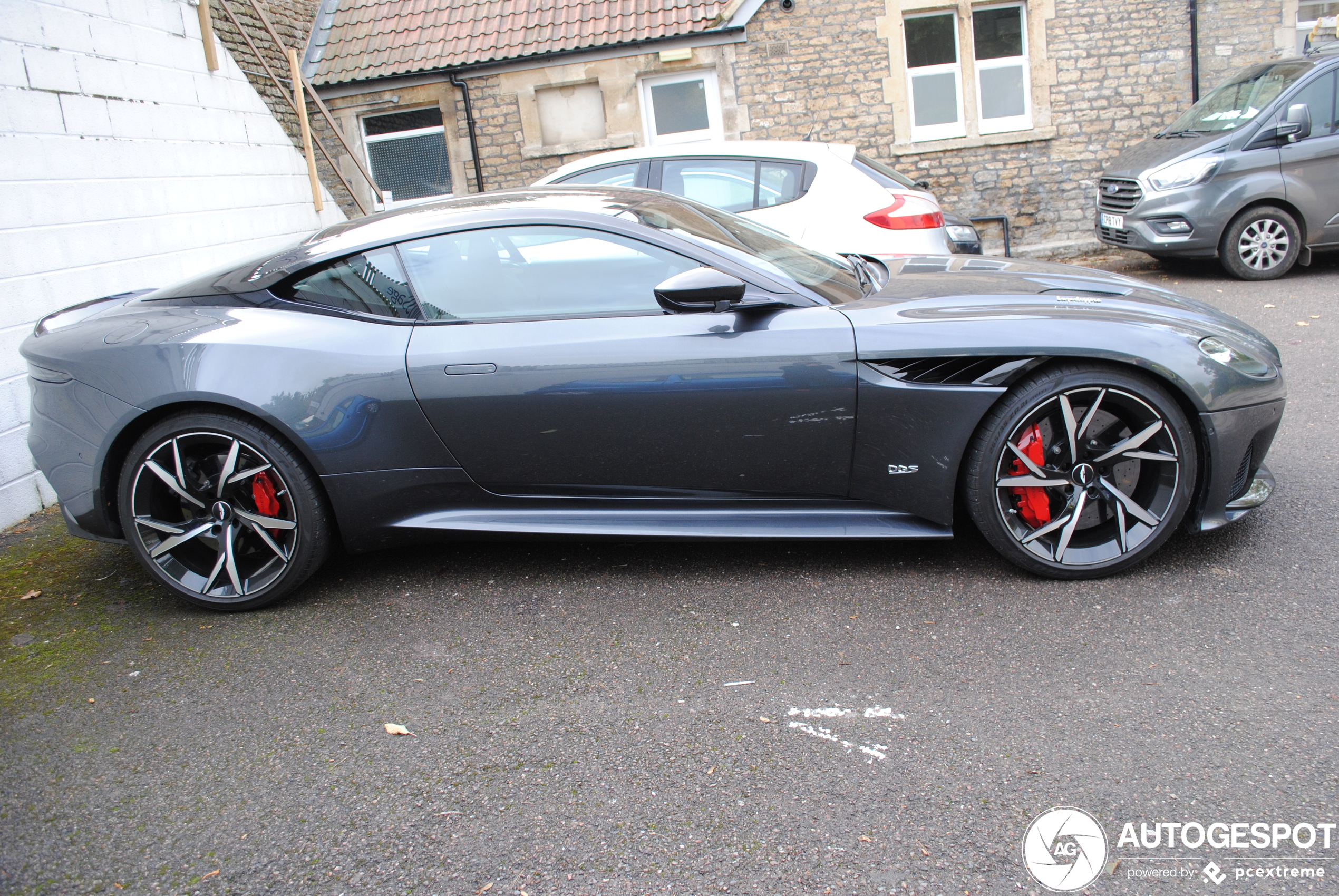 Aston Martin DBS Superleggera