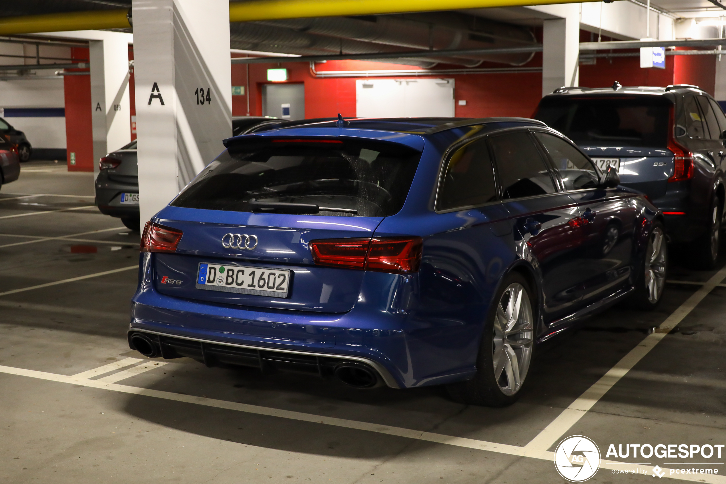 Audi RS6 Avant C7 2015