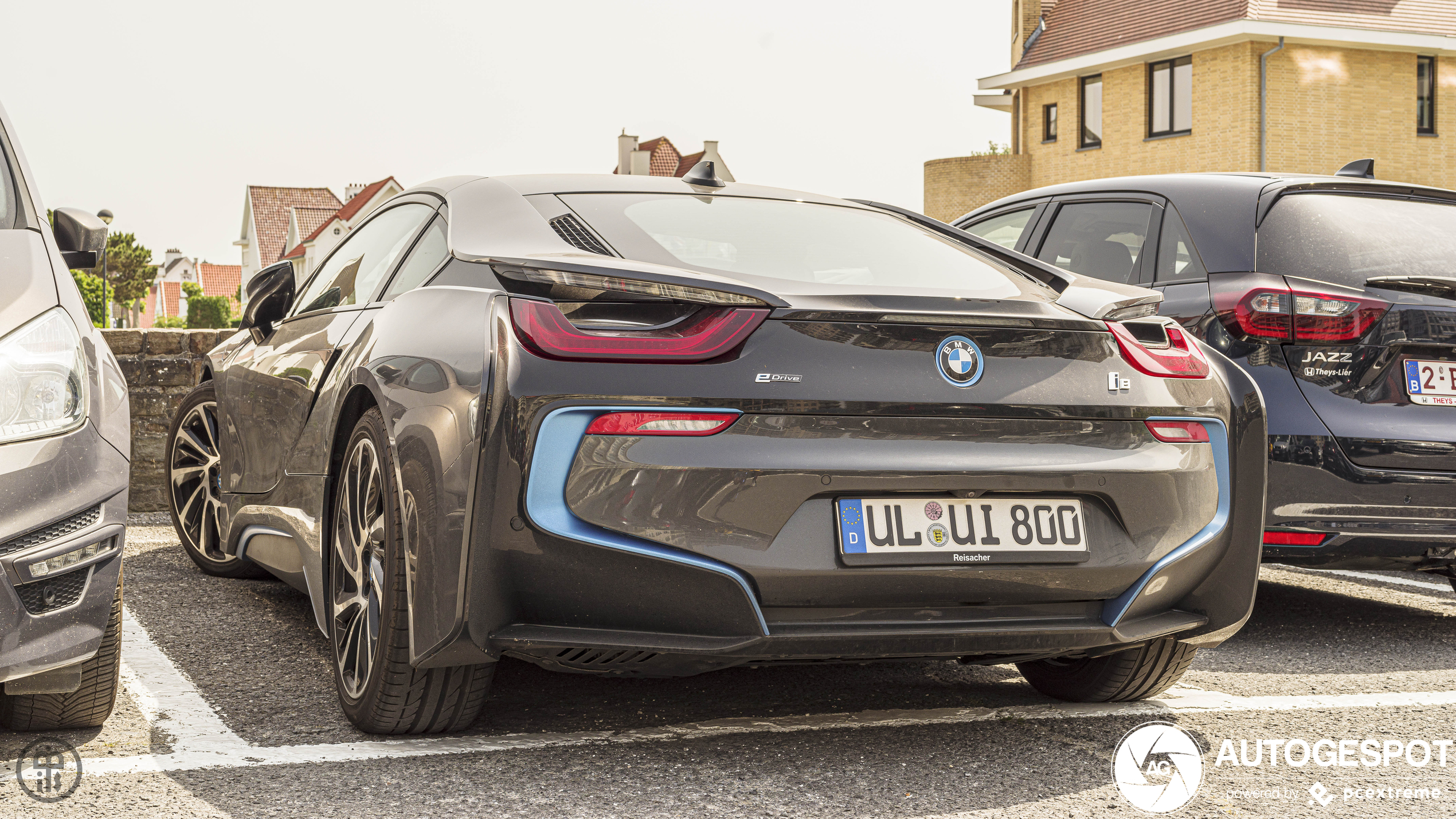 BMW i8