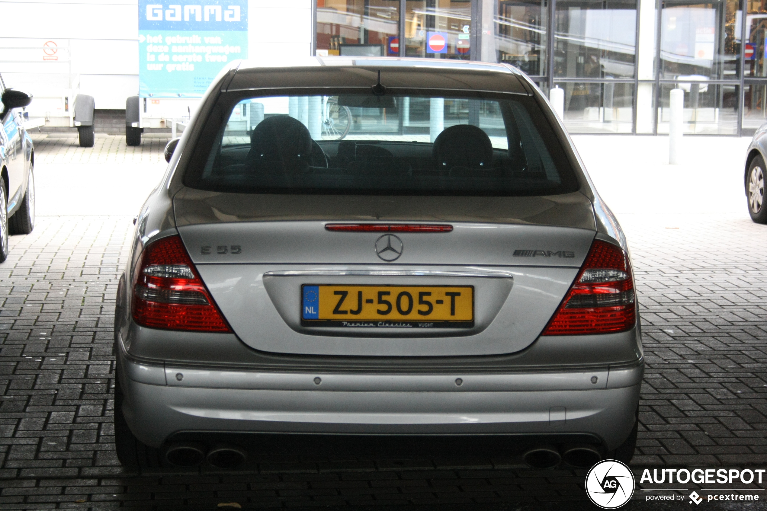 Mercedes-Benz E 55 AMG