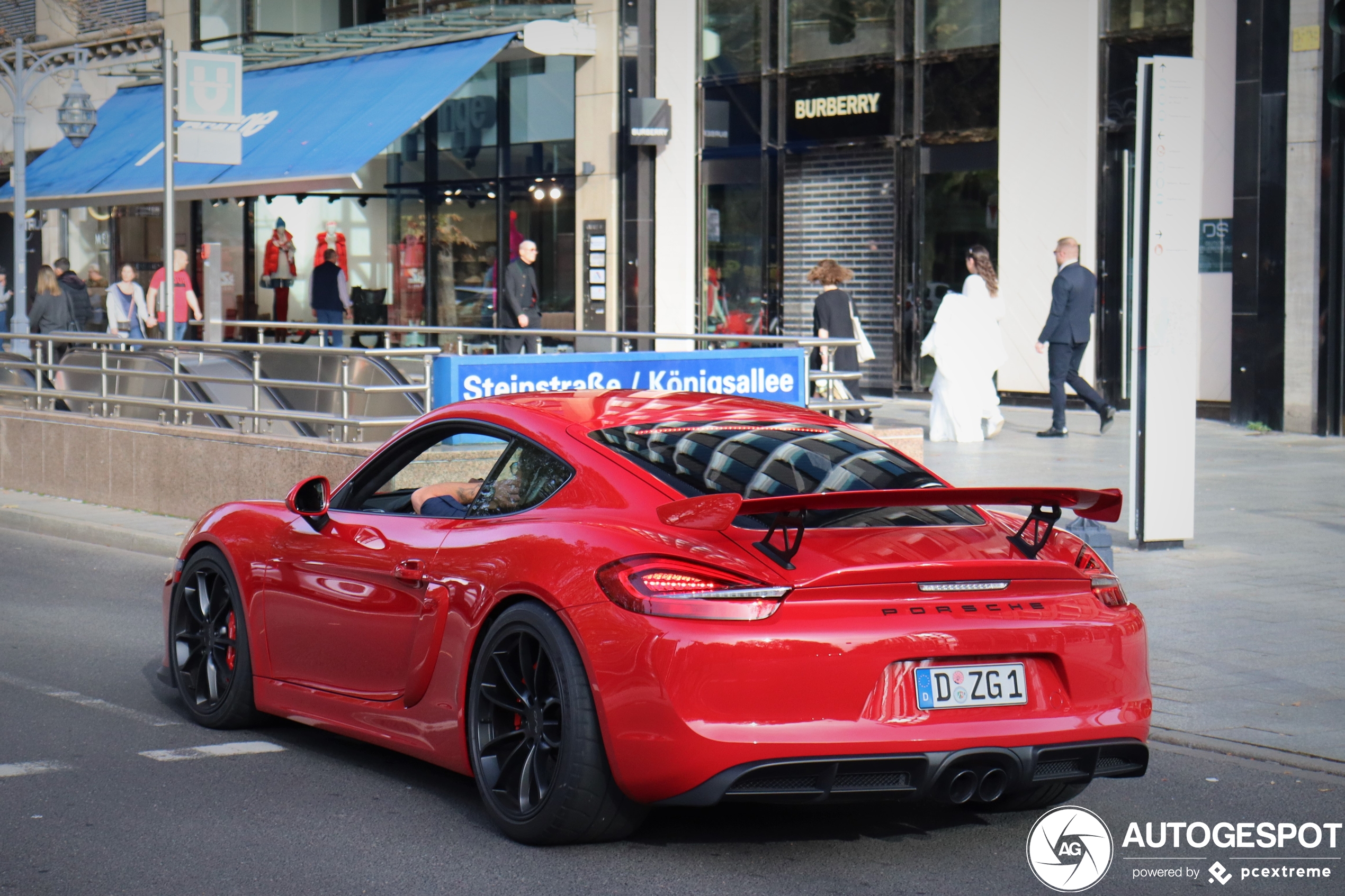 Porsche 981 Cayman GT4