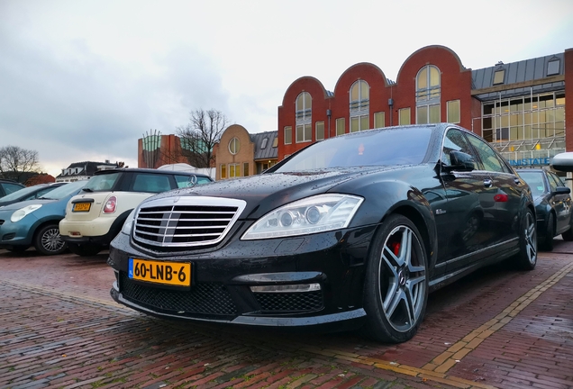 Mercedes-Benz S 63 AMG W221 2010