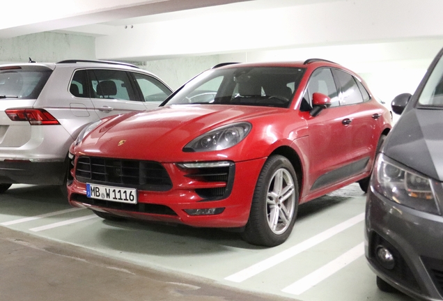 Porsche 95B Macan GTS