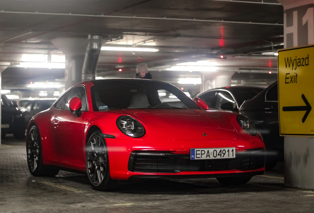 Porsche 992 Carrera 4S