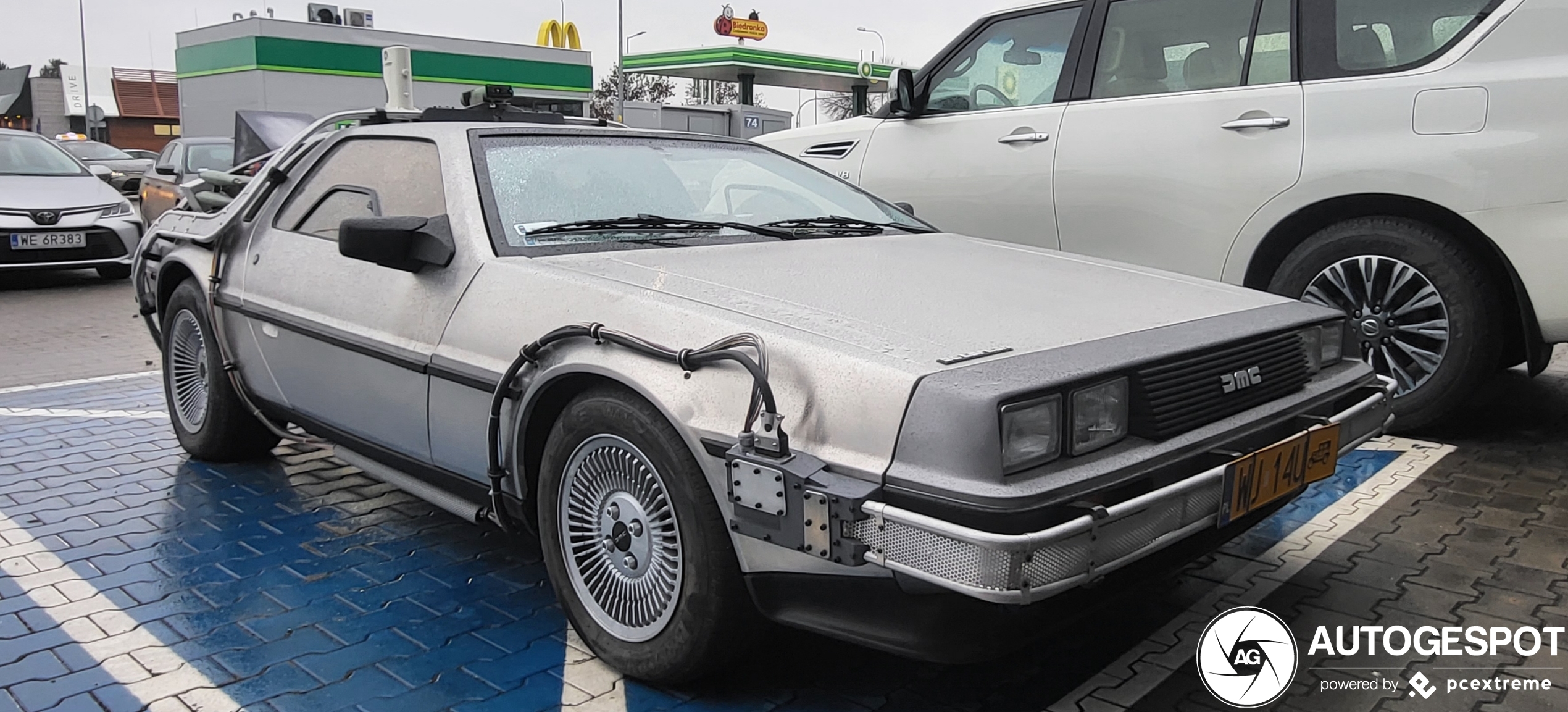 DeLorean DMC-12