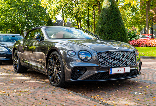 Bentley Continental GTC V8 2020 Mulliner