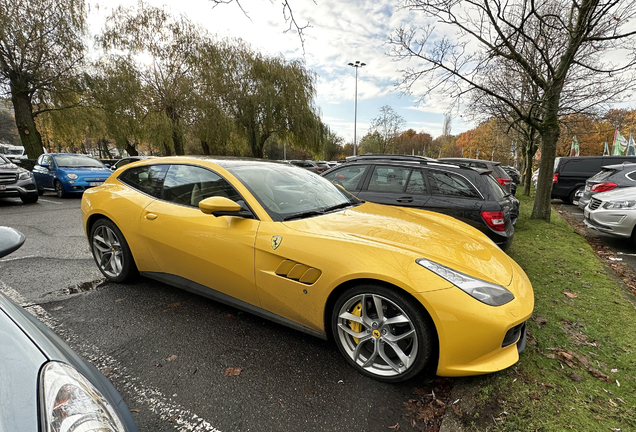 Ferrari GTC4Lusso T