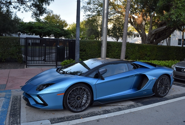 Lamborghini Aventador LP780-4 Ultimae Roadster