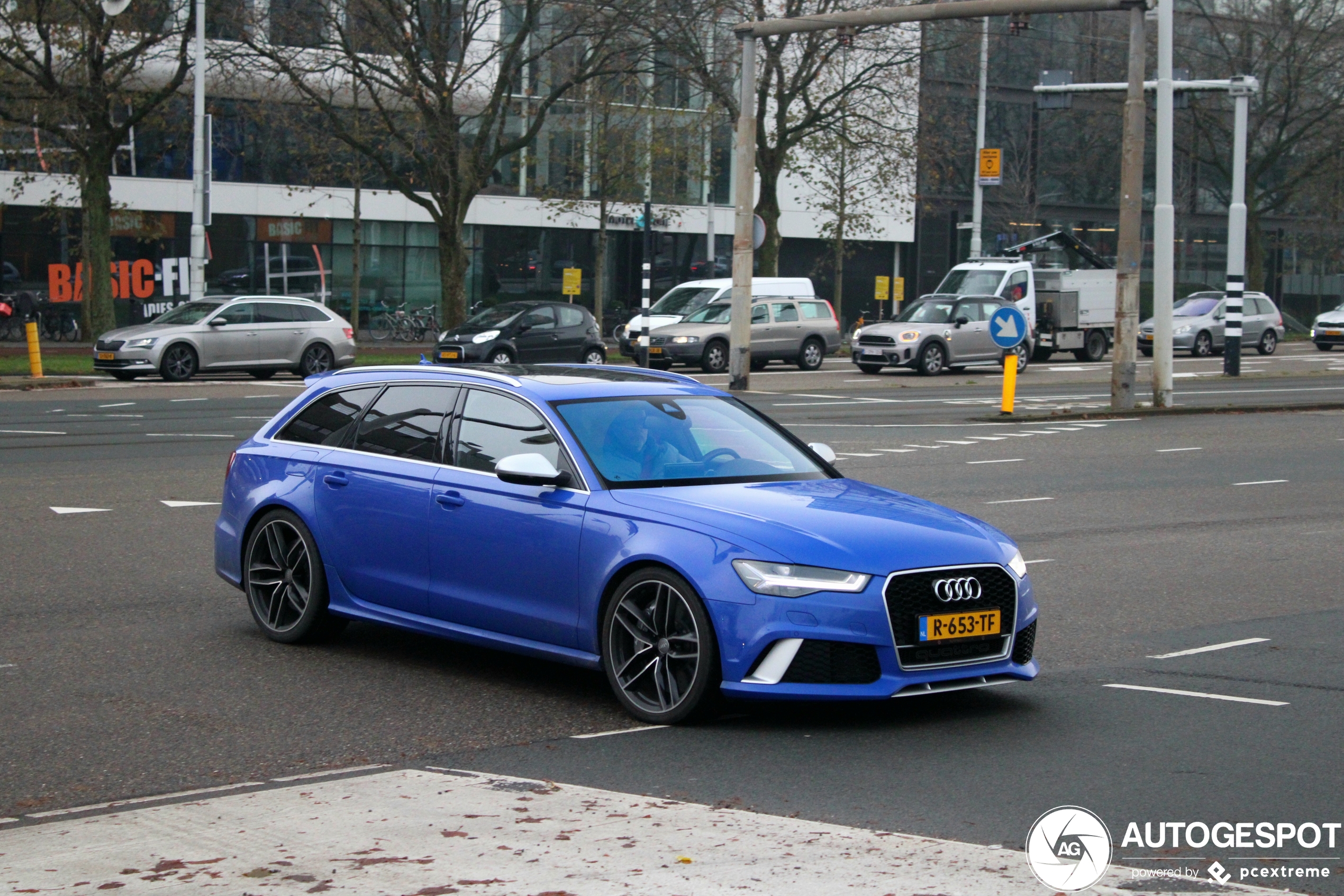 Audi RS6 Avant C7 2015