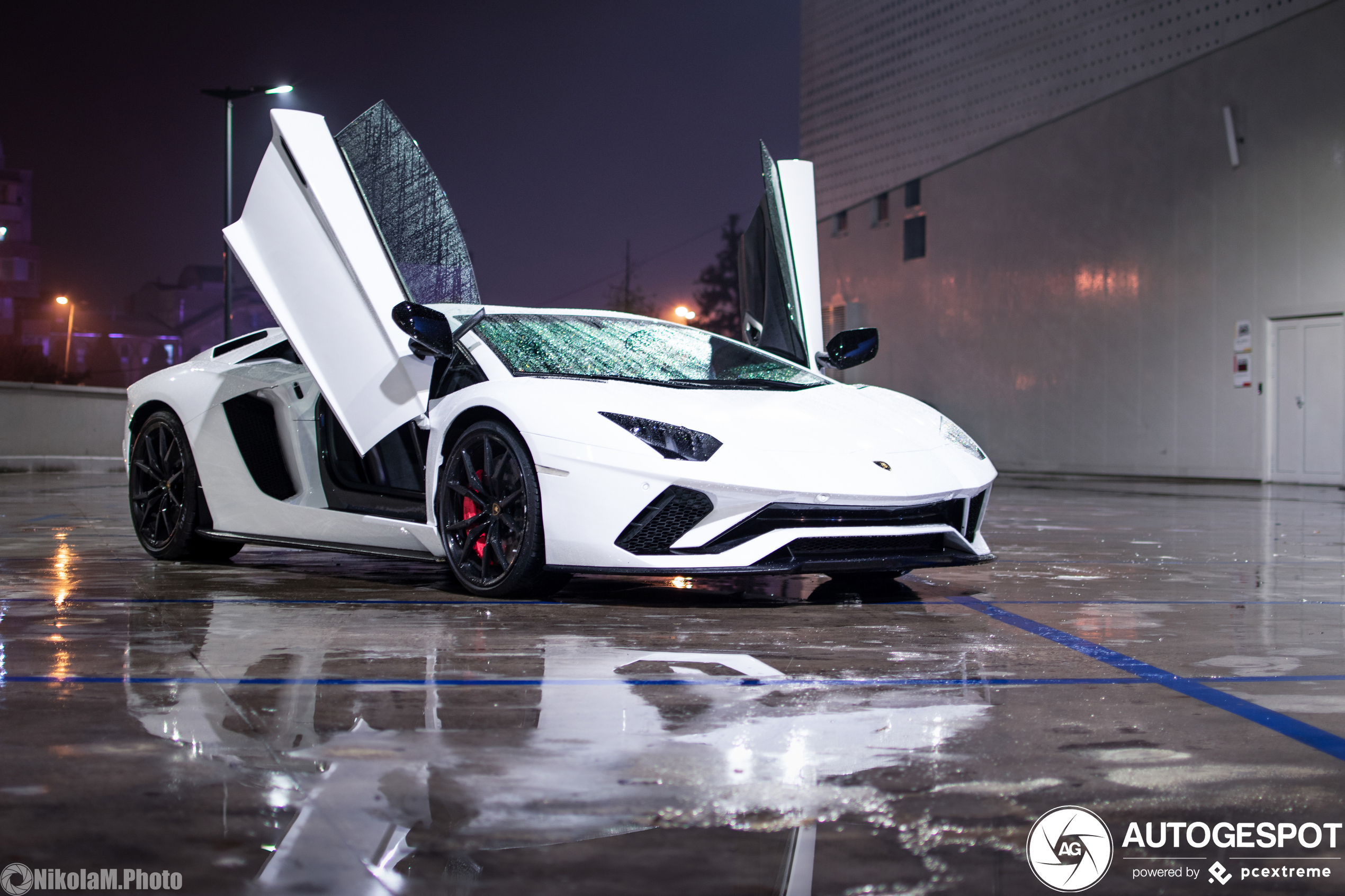 Lamborghini Aventador S LP740-4