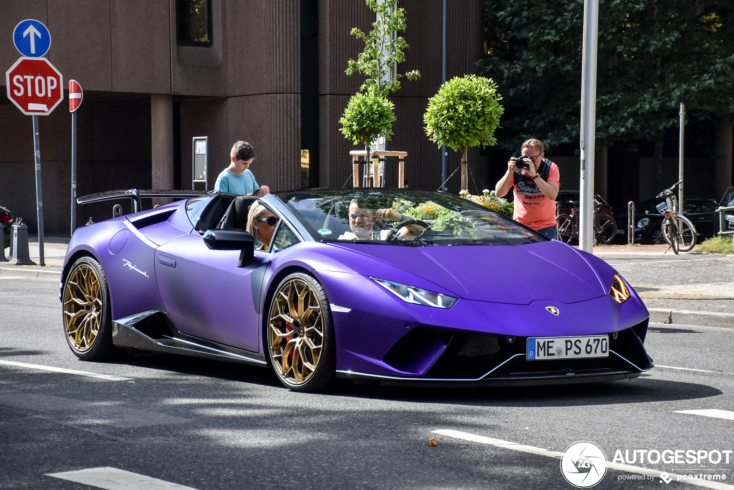 Lamborghini Huracán LP640-4 Performante Spyder