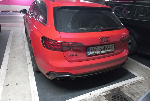 Audi RS4 Avant B9