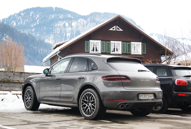 Porsche 95B Macan Turbo