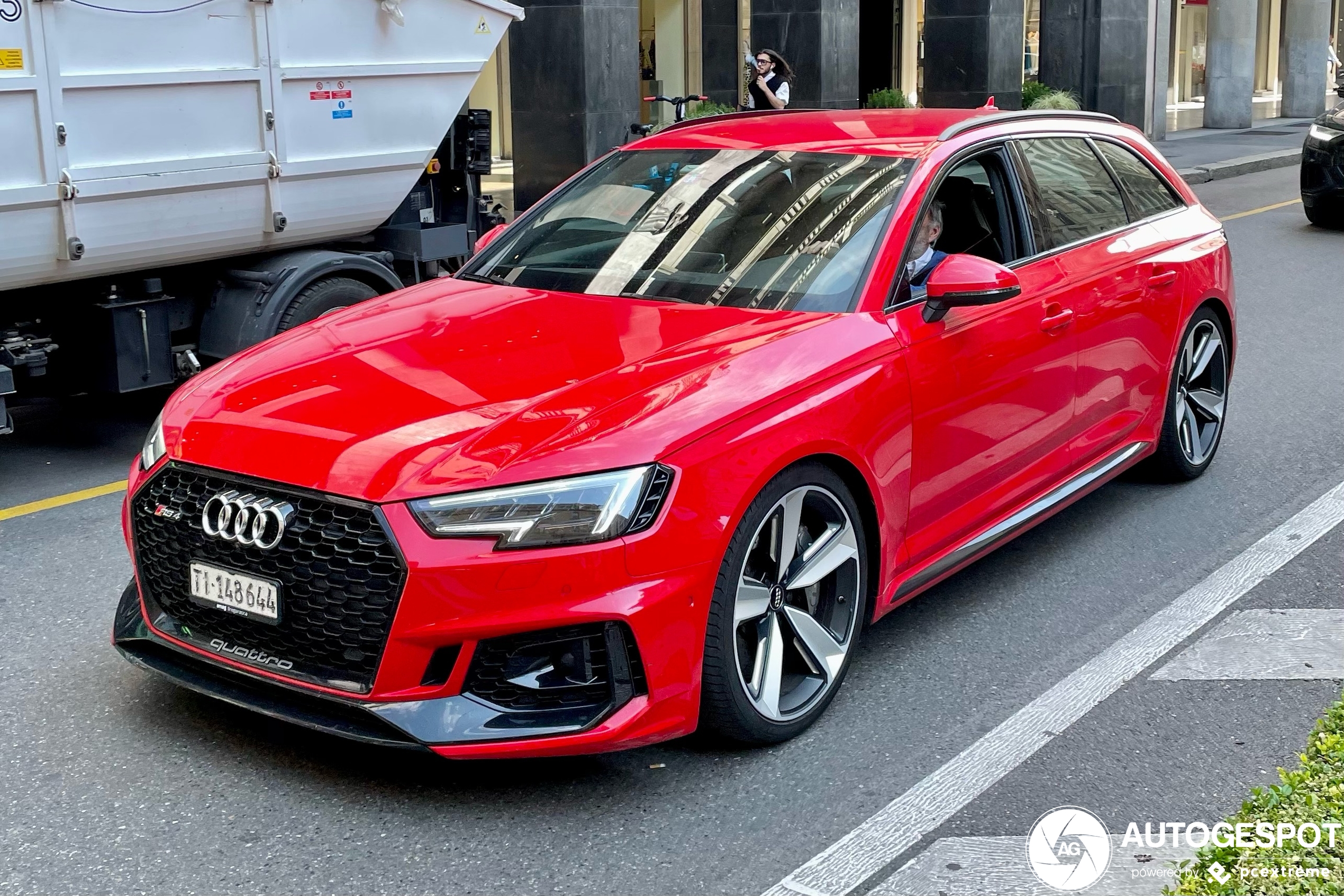 Audi RS4 Avant B9