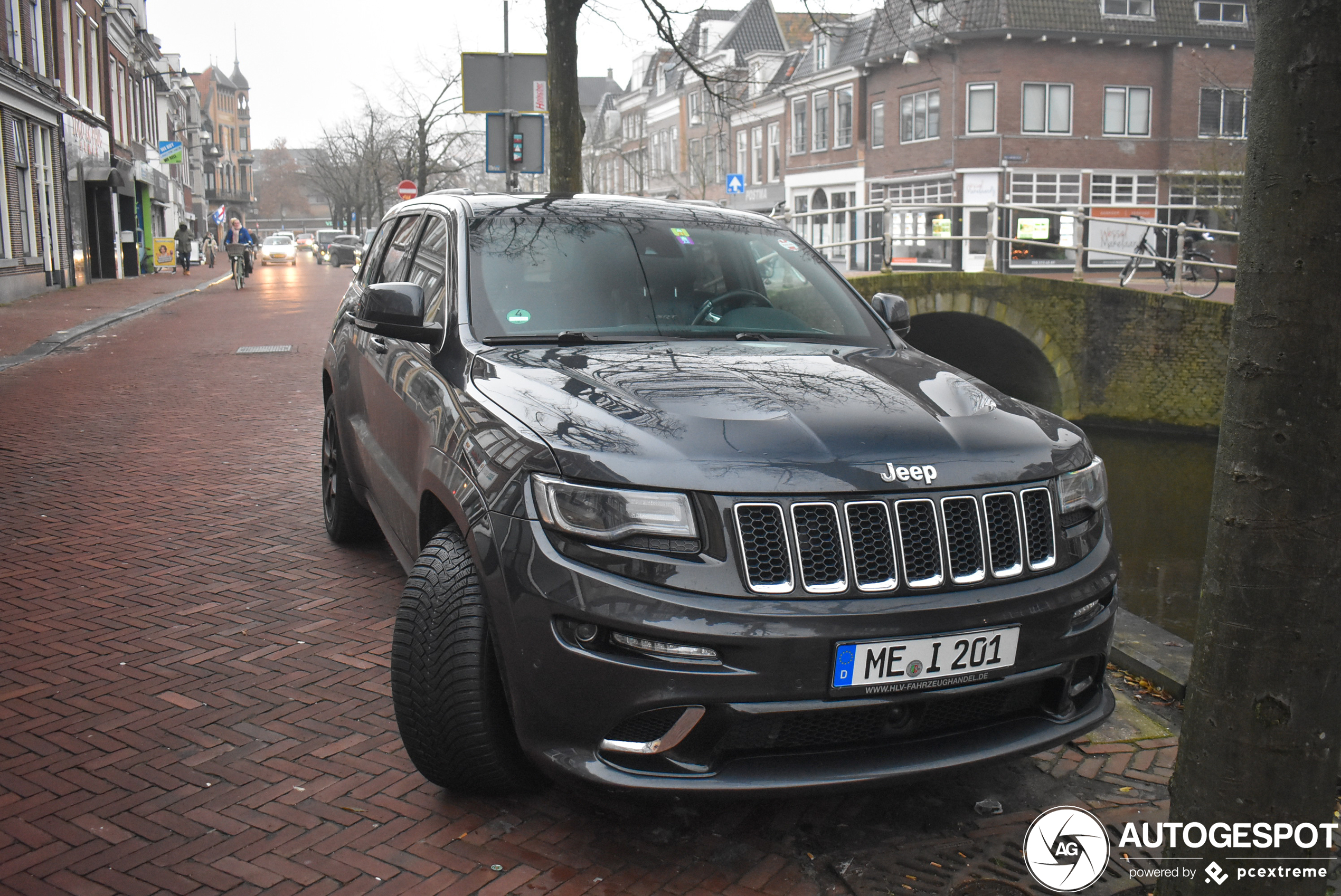 Jeep Grand Cherokee SRT 2013