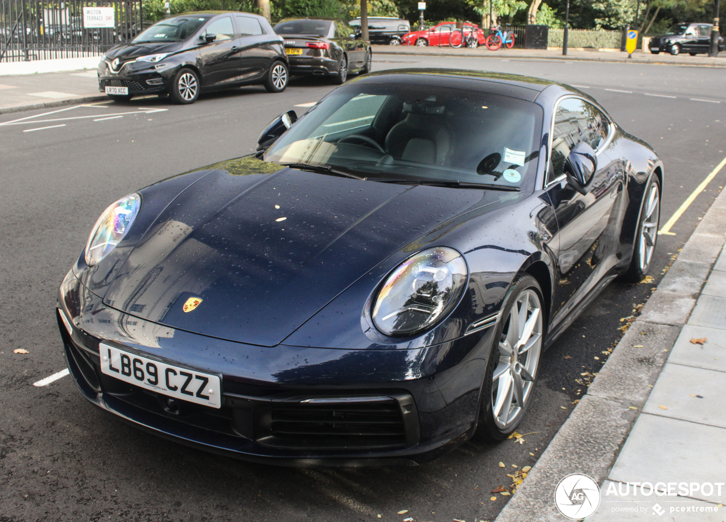 Porsche 992 Carrera 4S