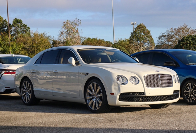 Bentley Flying Spur V8