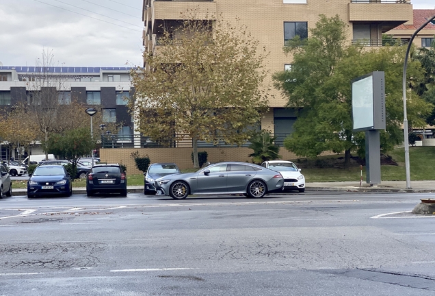 Mercedes-AMG GT 63 S X290