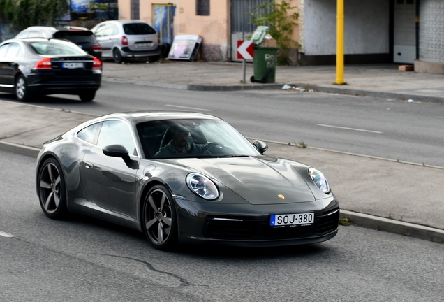 Porsche 992 Carrera 4S