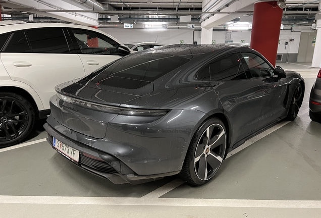 Porsche Taycan Turbo S