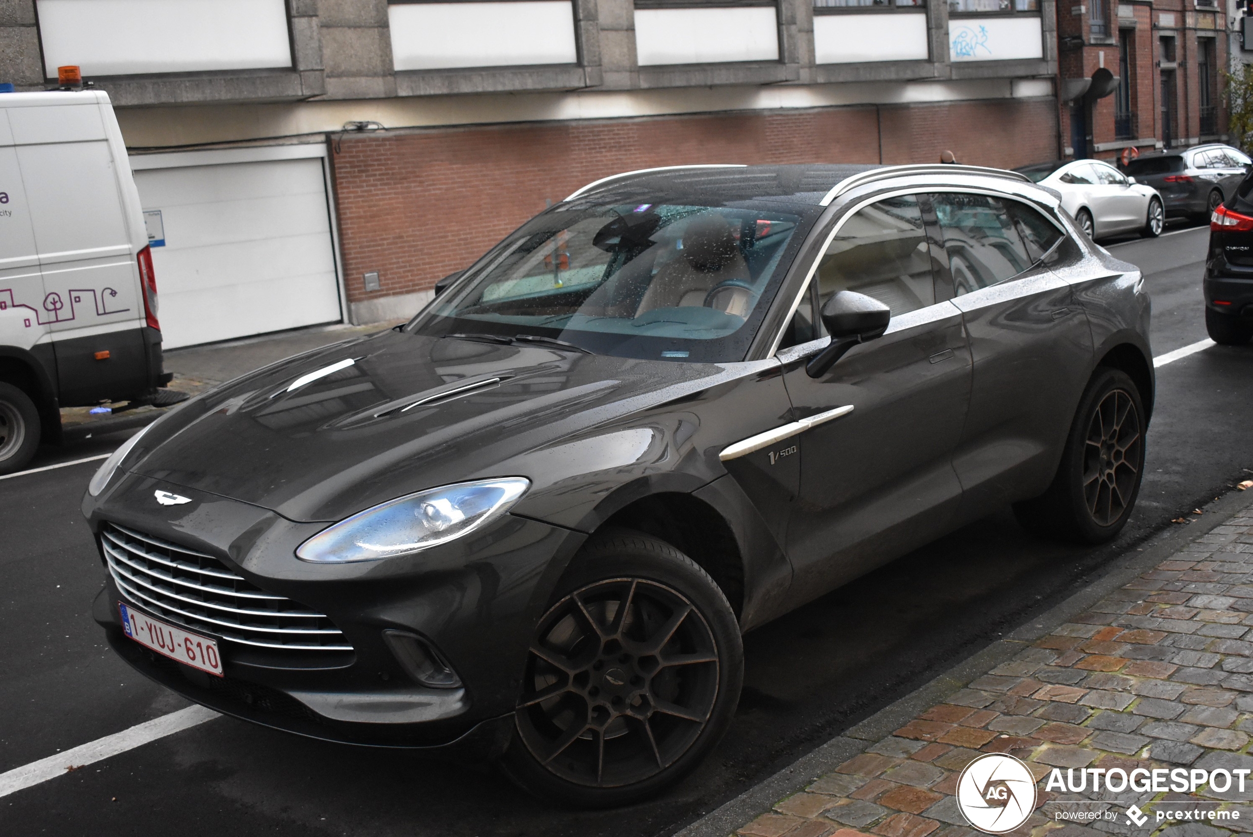 Aston Martin DBX