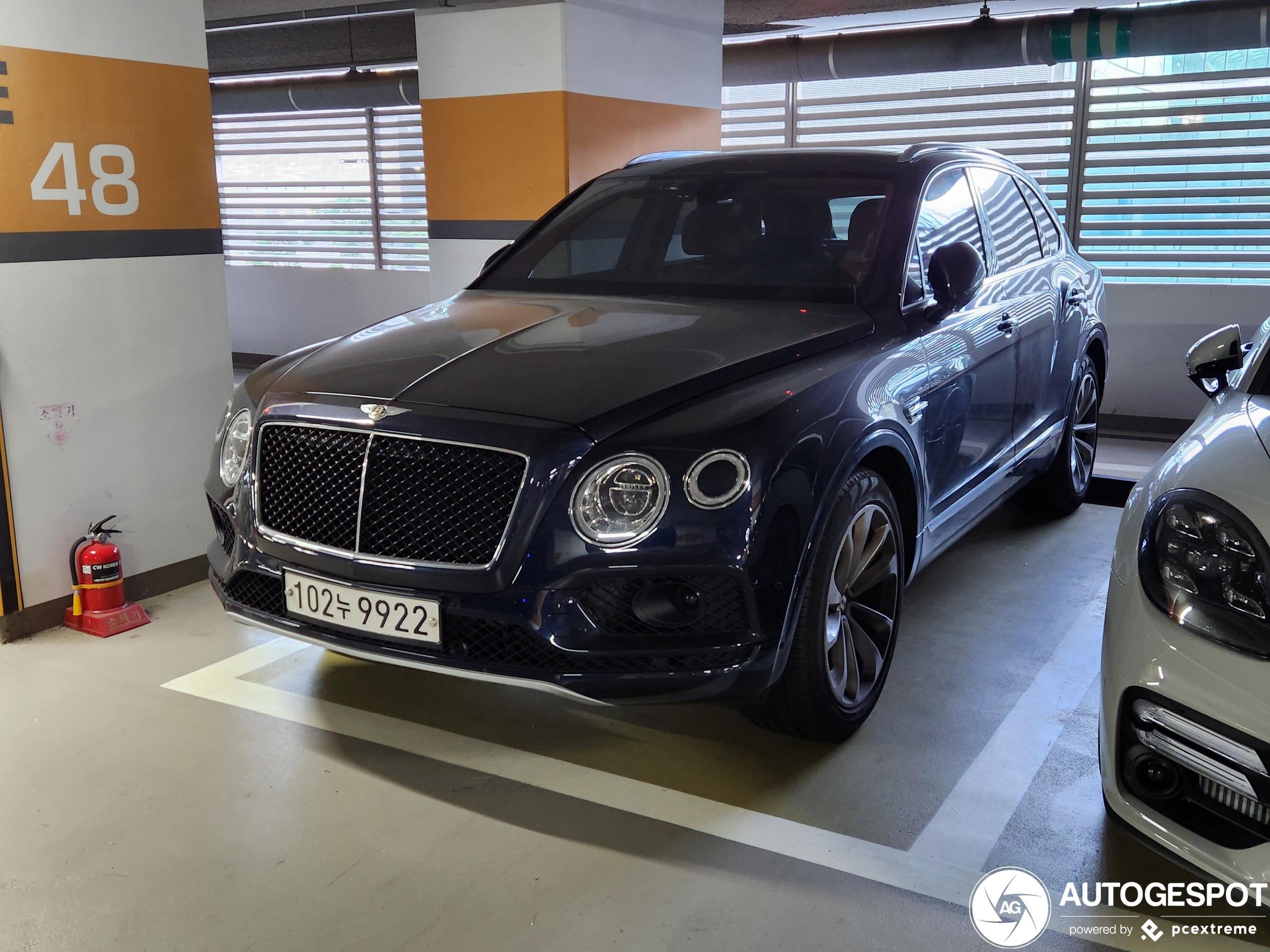 Bentley Bentayga V8