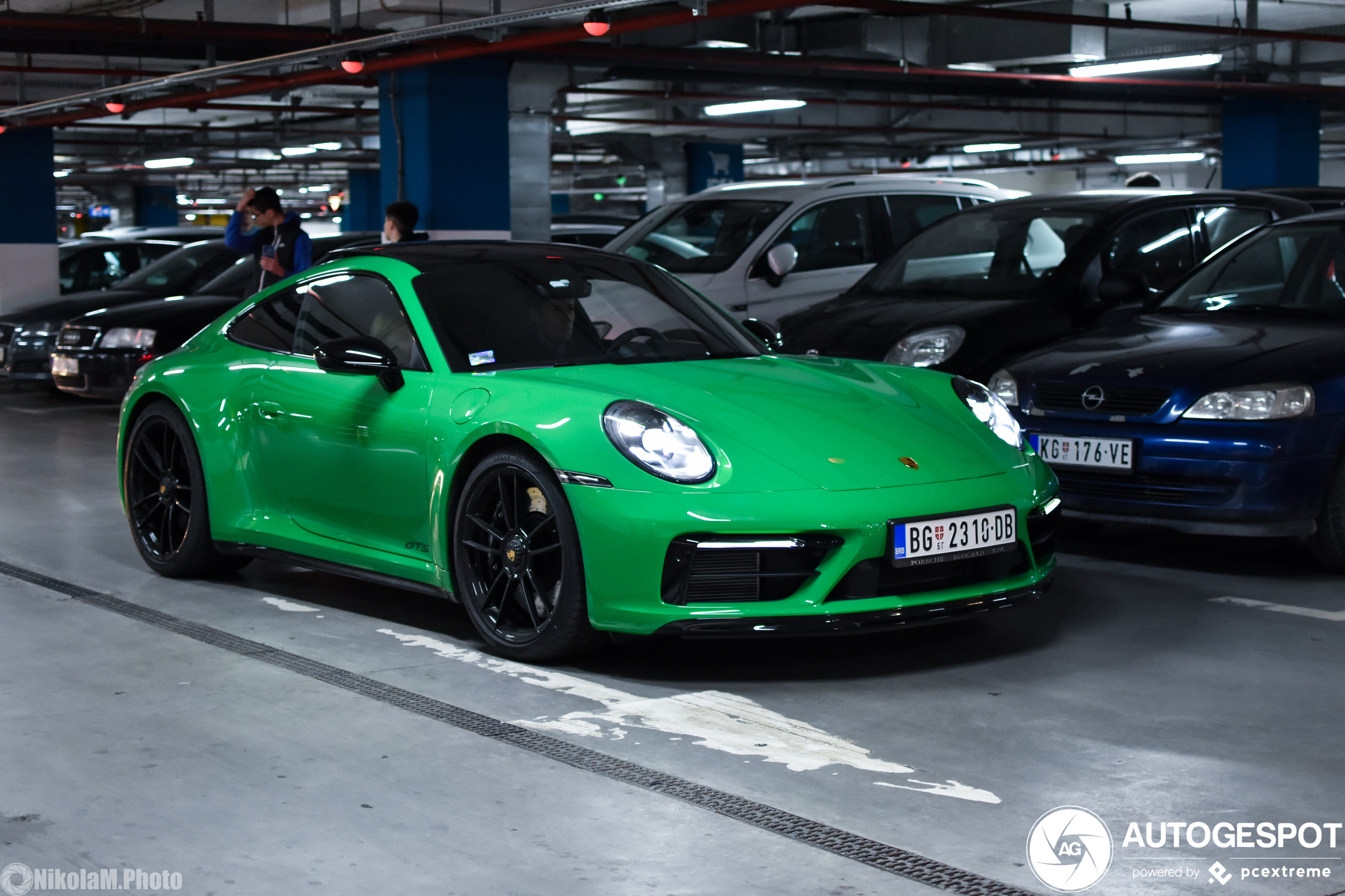 Porsche 992 Carrera GTS