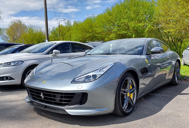 Ferrari GTC4Lusso