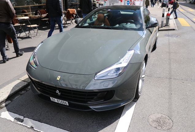 Ferrari GTC4Lusso