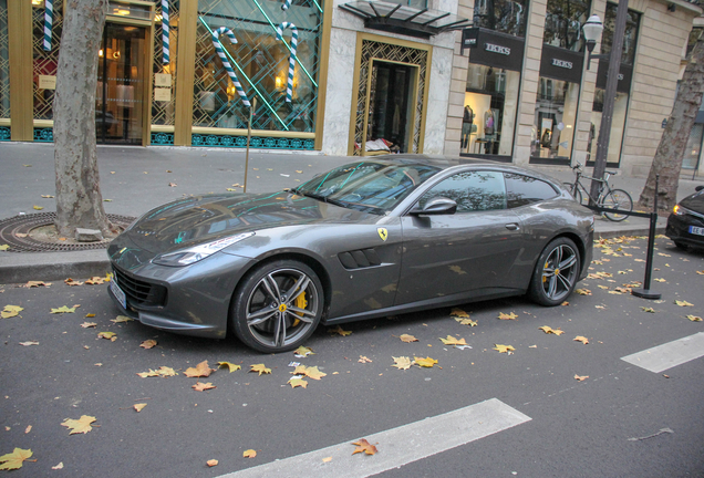 Ferrari GTC4Lusso T