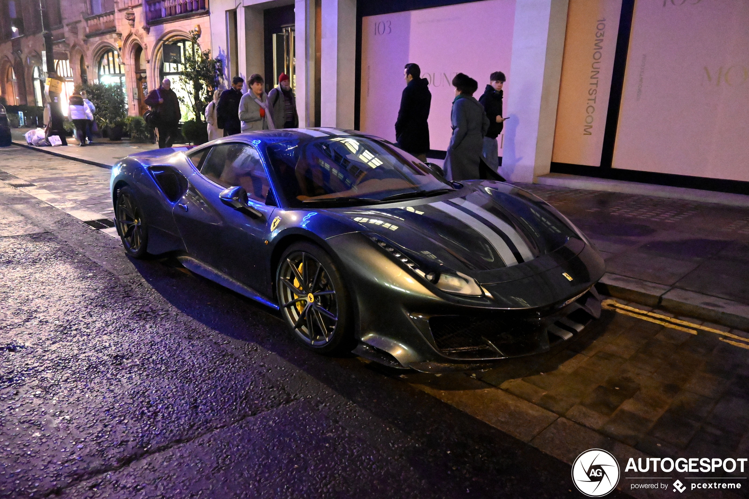 Ferrari 488 Pista