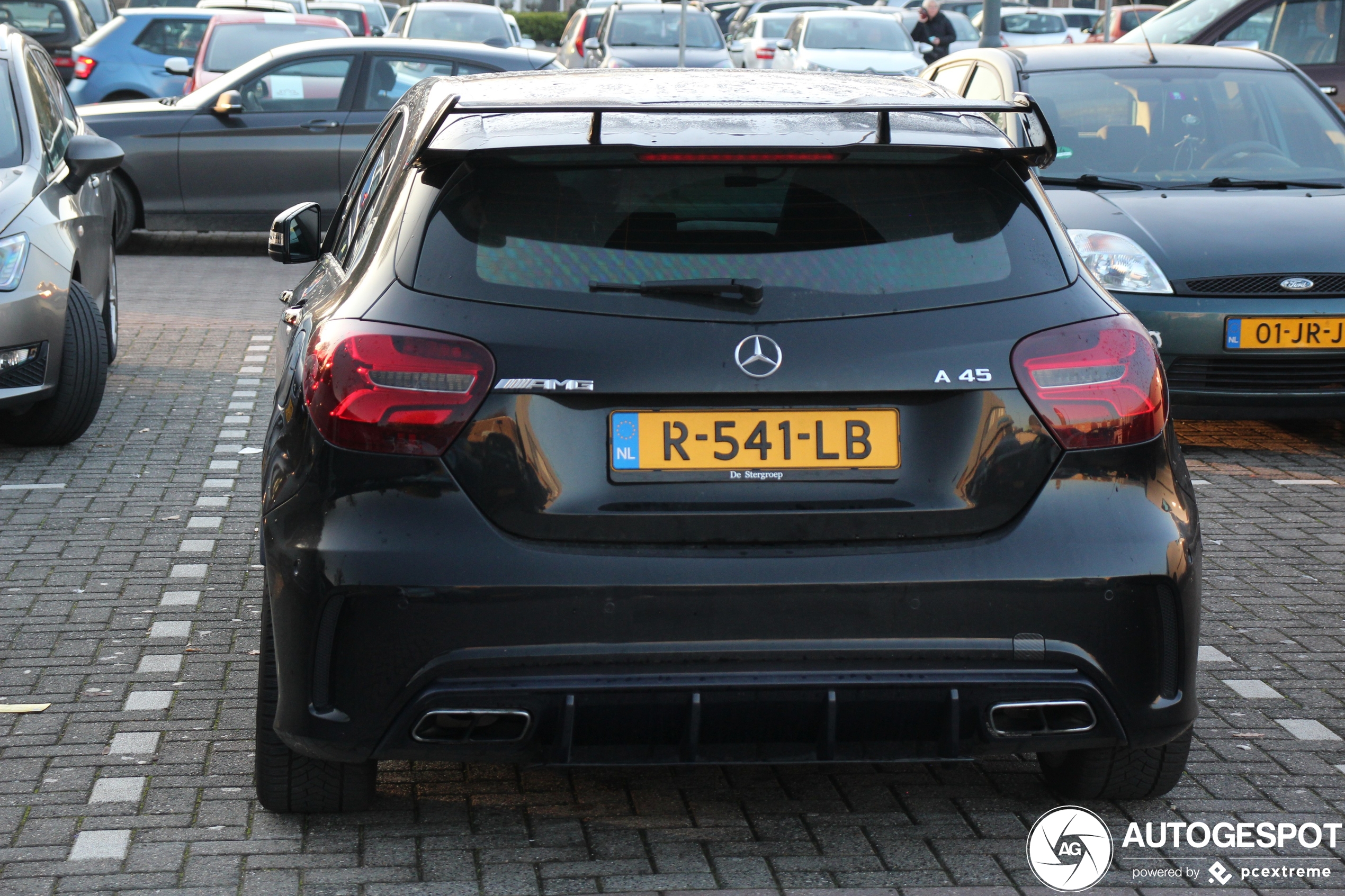 Mercedes-AMG A 45 W176 2015