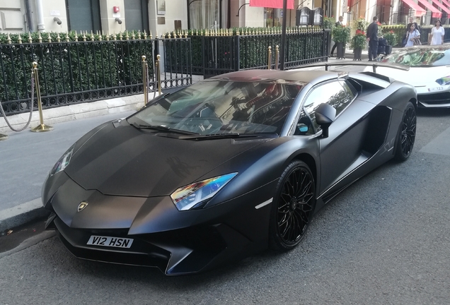 Lamborghini Aventador LP750-4 SuperVeloce Roadster