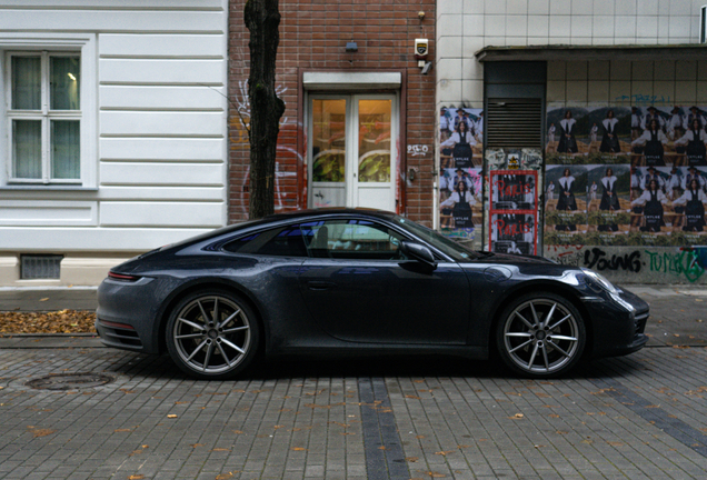 Porsche 992 Carrera 4S