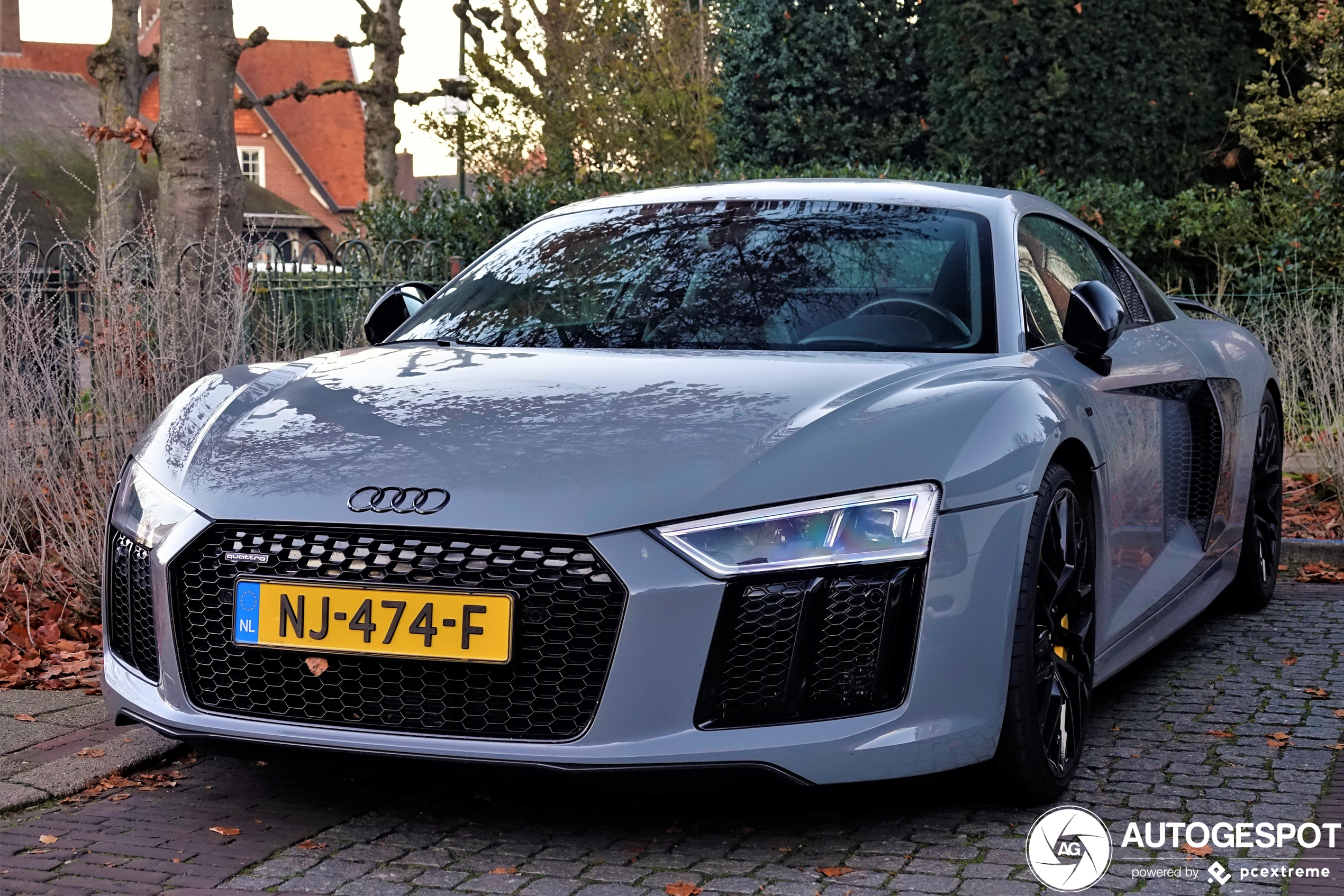 Audi R8 V10 Plus 2015