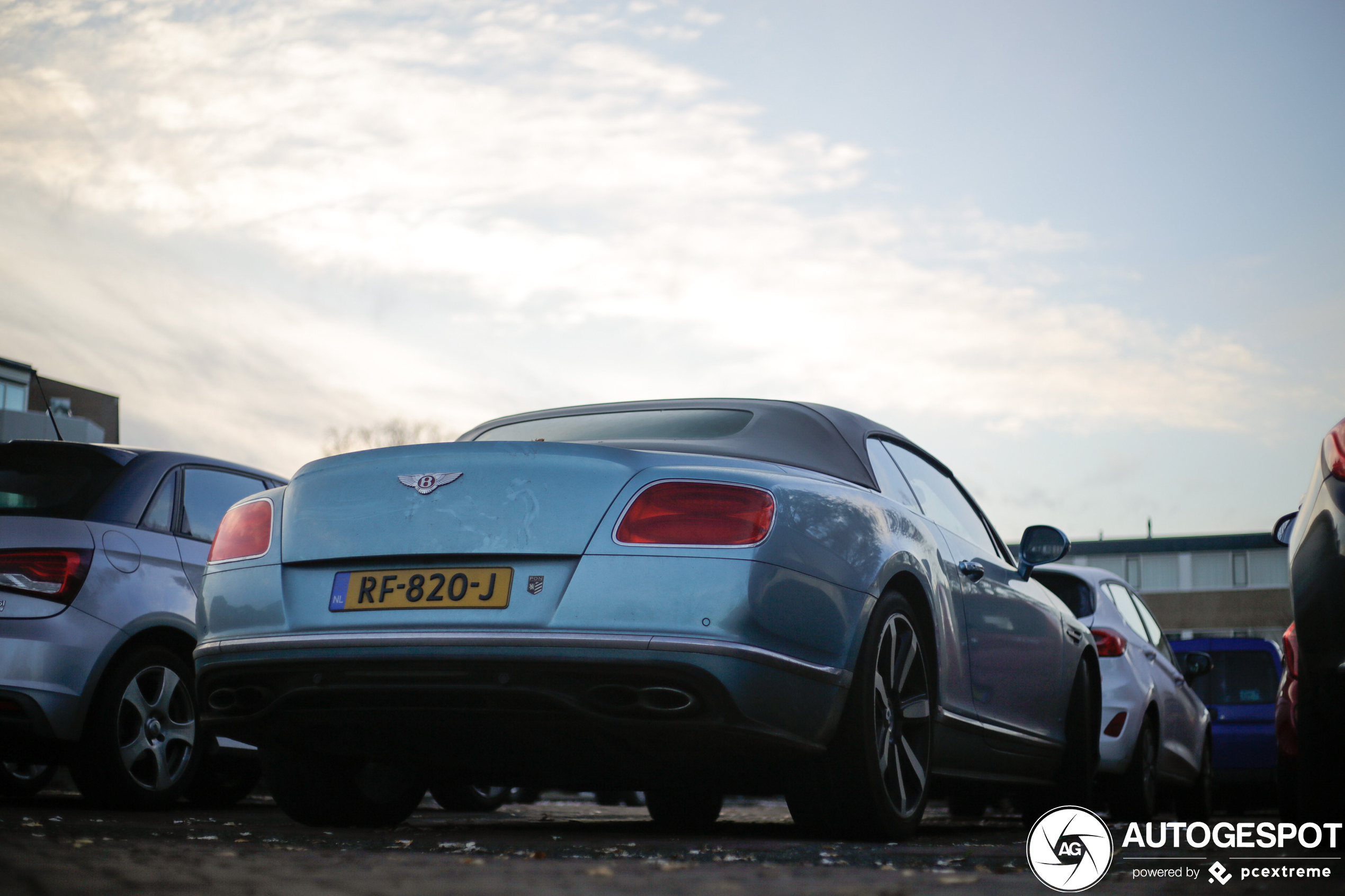 Bentley Continental GTC V8 S 2016