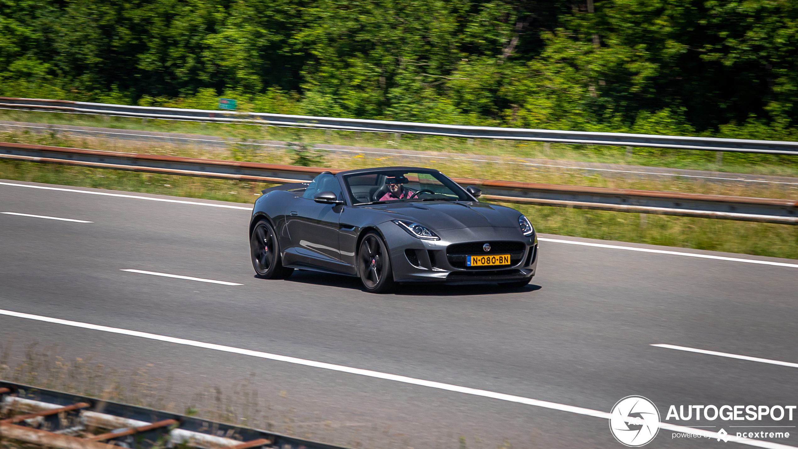 Jaguar F-TYPE S Convertible