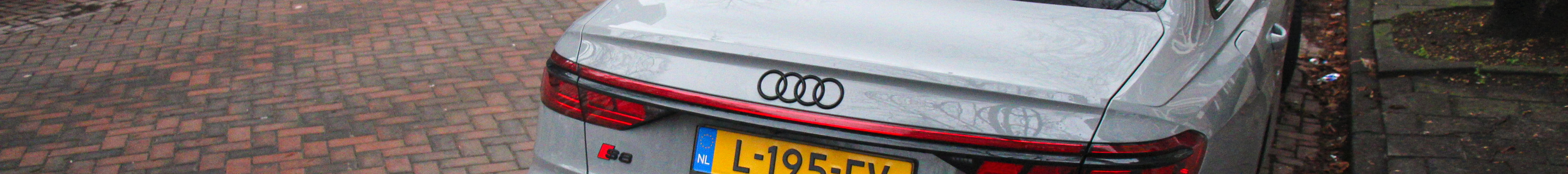 Audi S8 D5