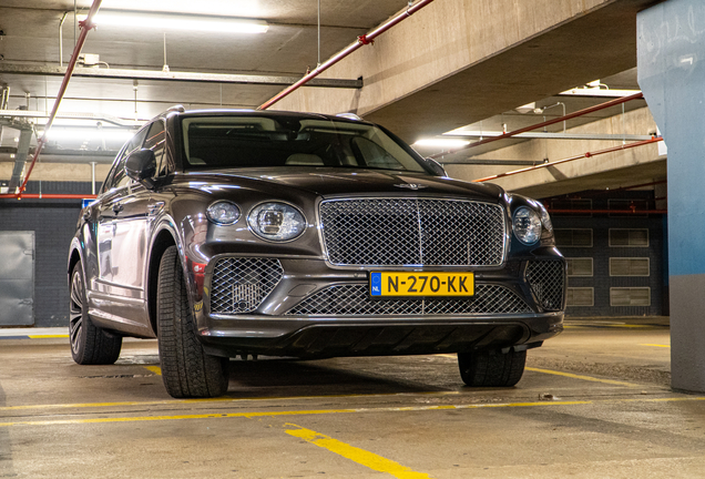 Bentley Bentayga Hybrid 2021